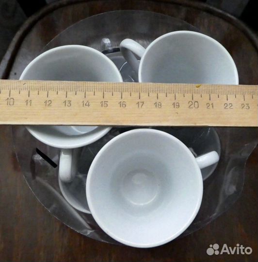 Набор кофейных чашечек с блюдцами