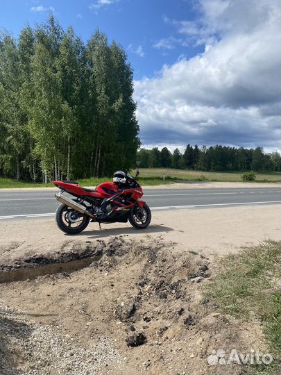 Honda cbr 600 f4i sport