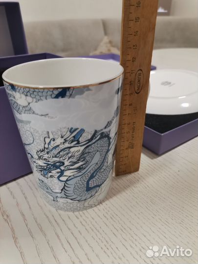 Бокал и блюдо