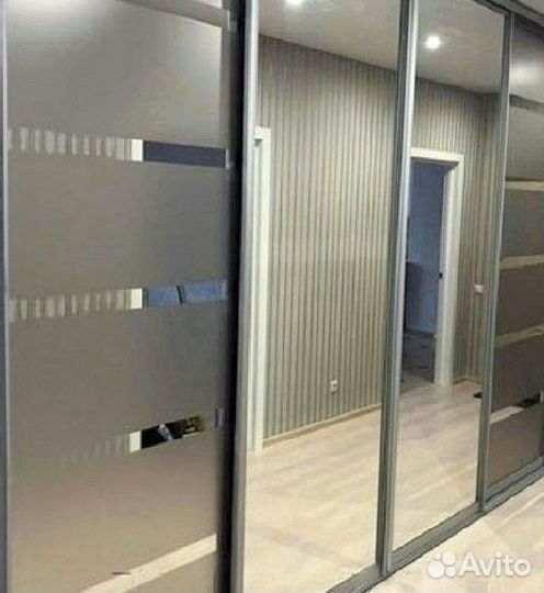 Двери купе с зеркалом