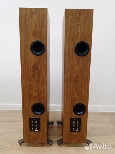 Напольная акустика KEF R7 Walnut (арт. 288039)