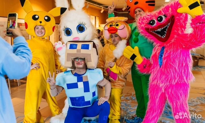 Аниматоры, квесты,шоу - более 150 персонажей