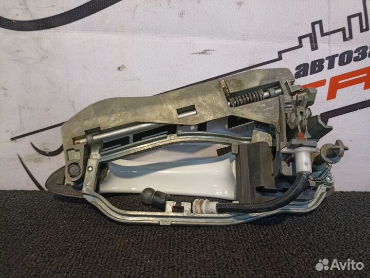 Ручка двери внешняя BMW X5 E53 передняя правая 51218243616 белый, 300 S3421Z