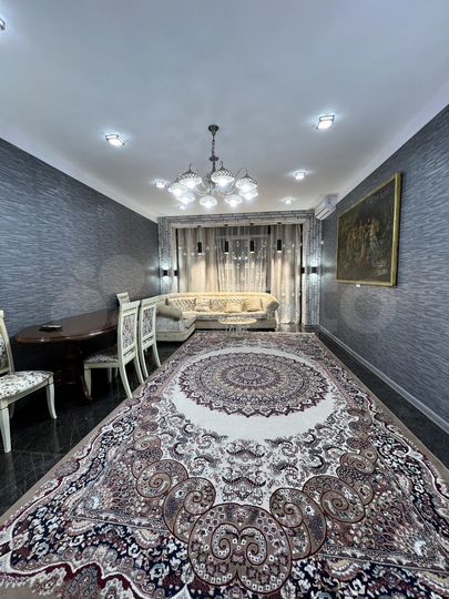 2-к. квартира, 100 м², 1/3 эт.