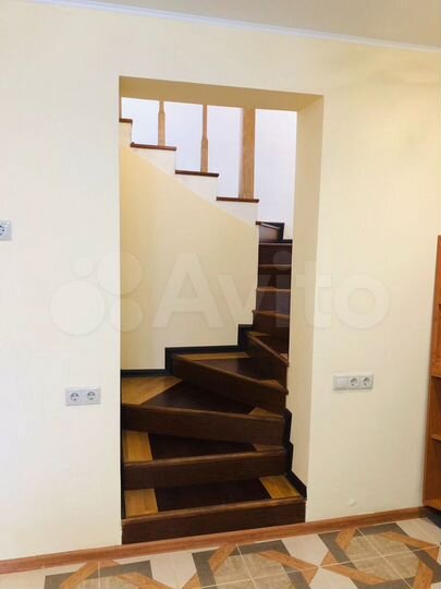 Дом 200 м² на участке 3 сот.