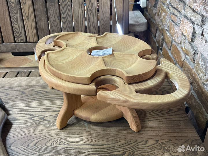 Столик под вино