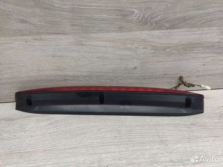 Дополнительный стоп-сигнал Mercedes Vito W639