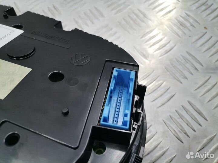 Панель для Volkswagen Golf 4