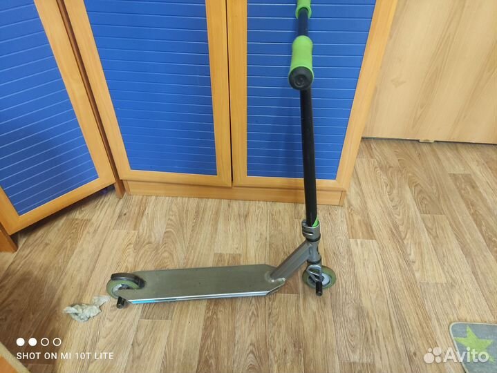 Трюковой самокат oxelo