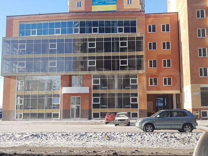 Помещение свободного назначения, 573 м²