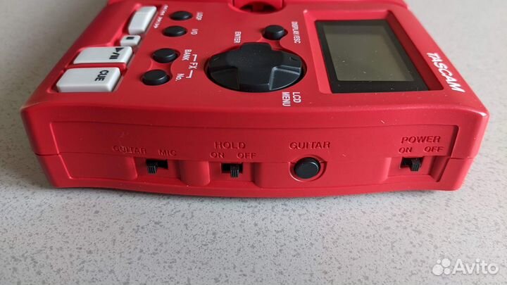 Портативный CD-репетитор для гитары Tascam CD-GT1