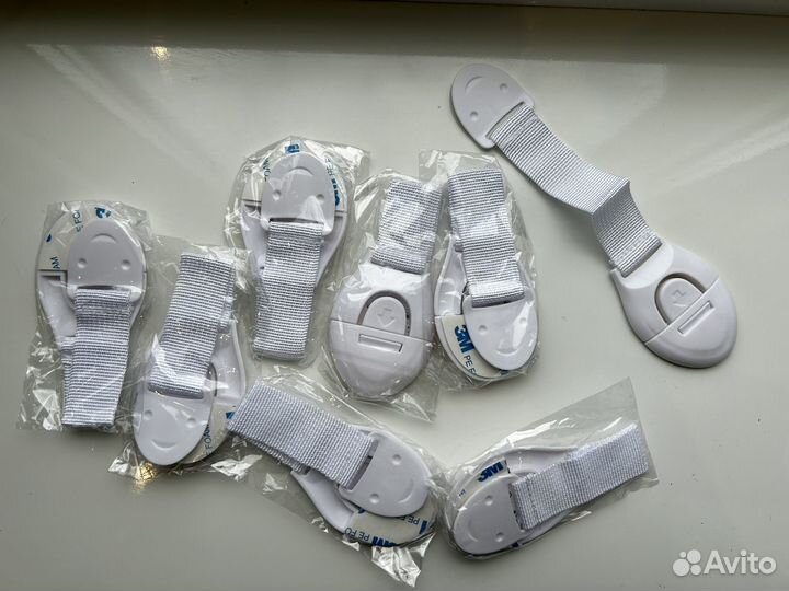 Набор из 8 новых блокираторов для дверец от детей