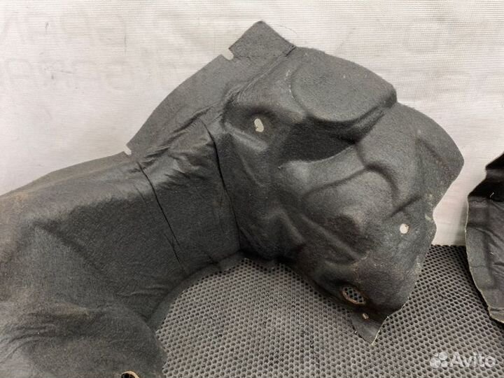 Шумоизоляция моторного отсека Mercedes-Benz