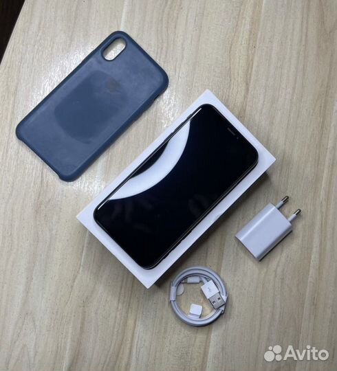 iPhone Xs, 64 ГБ