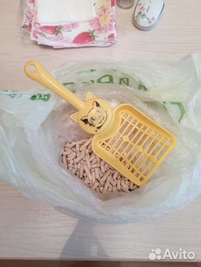 Миска для животных, коврик, наполнитель древесный