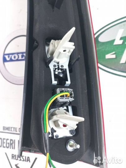 Фонарь задний левый верхний Volvo V70 XC70 -08