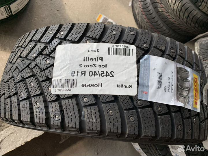 Pirelli Ice Zero 2 245/40 R19