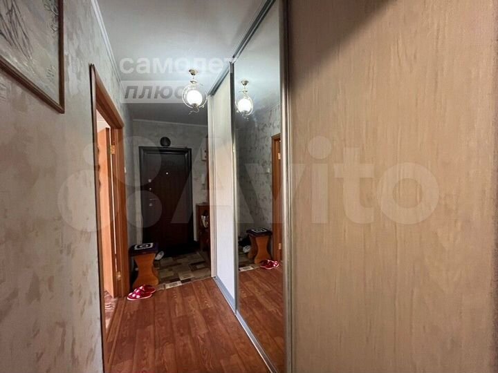 2-к. квартира, 52,5 м², 1/10 эт.