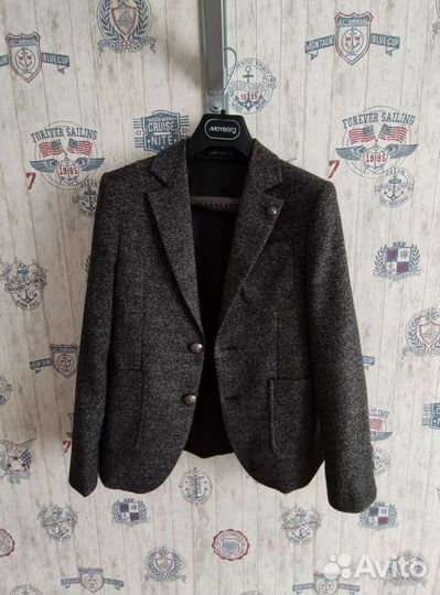 Пиджак на мальчика, рост 140
