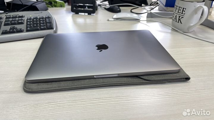 Apple MacBook Pro 15, 1TB