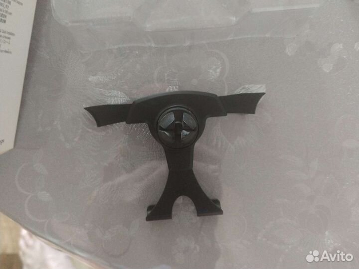 Держатель телефона в автомобиль