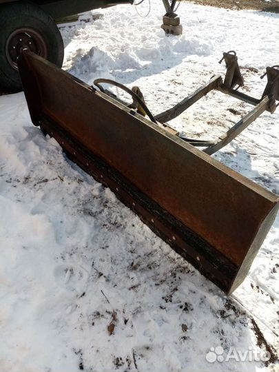 Отвал на трактор втз