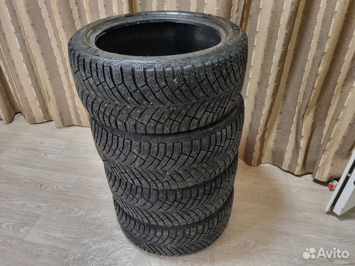 Michelin X-Ice North 245/40 R18