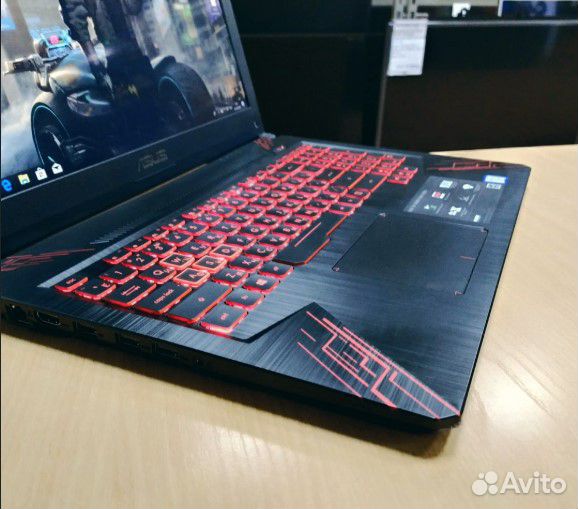 Asus TUF I5 8300 8 Ядерный GTX 1050 TI -4GB IPS FH