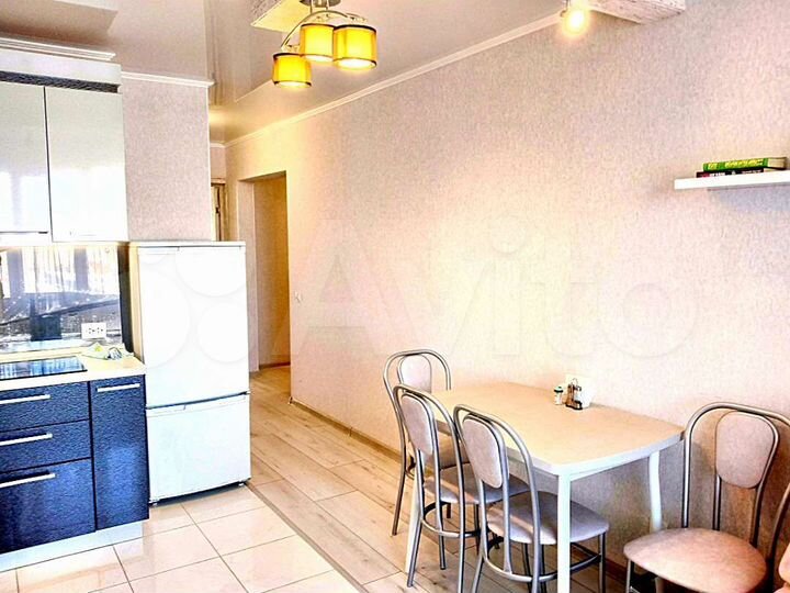 2-к. квартира, 50 м², 8/10 эт.