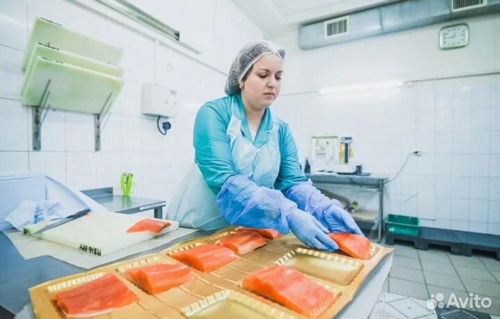 Вахта- Упаковщик морских деликатесов к нг Москва