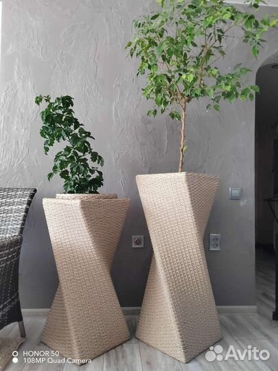 Витое кашпо из искусственного ротанга