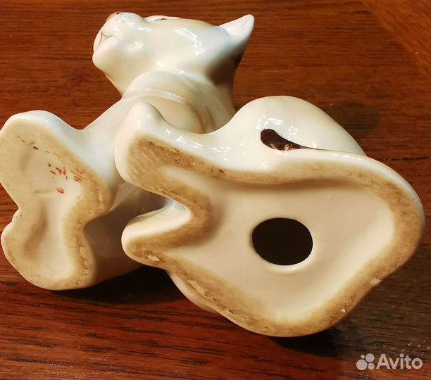 Фарфоровая статуэтка Львёнок лфз