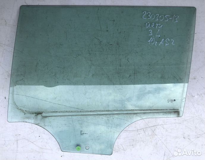 Стекло задней левой двери Шкода Йети 09-18г