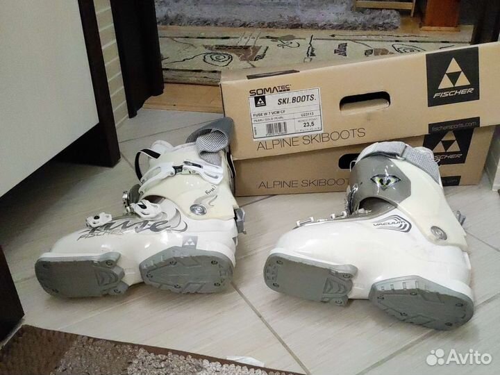 Горнолыжные ботинки eu37.5