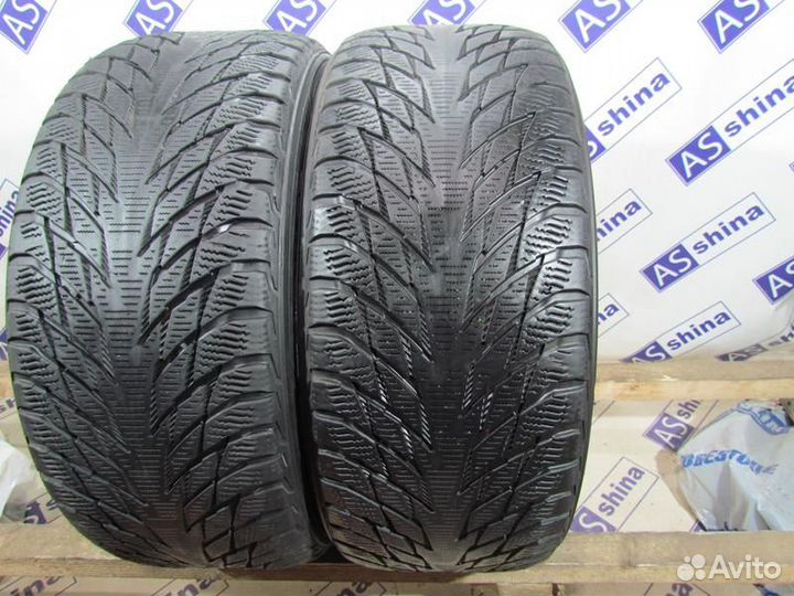 Nokian Tyres Hakkapeliitta R2 235/50 R17 99G