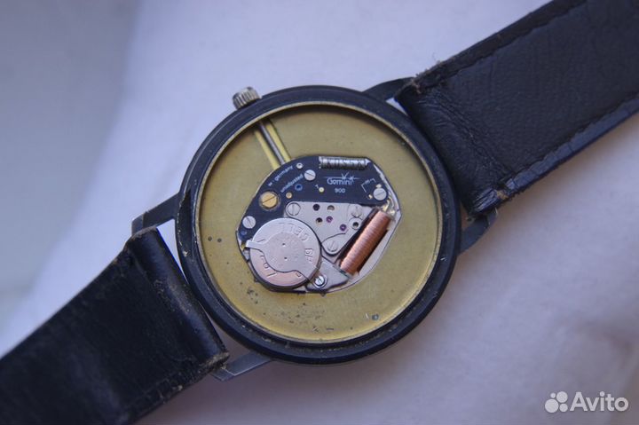 Винтаж 1982 часы 