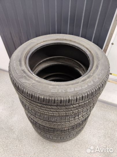 Roadstone N'Fera RU5 225/65 R17 94