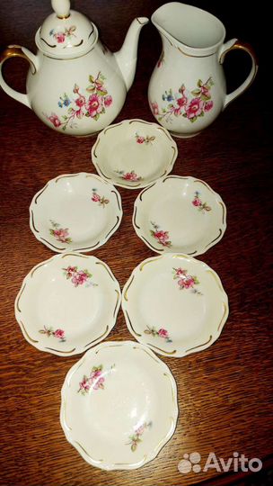 Набор столовой посуды фарфор