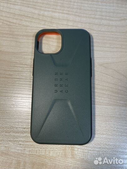 Защитный чехол UAG на iPhone 13