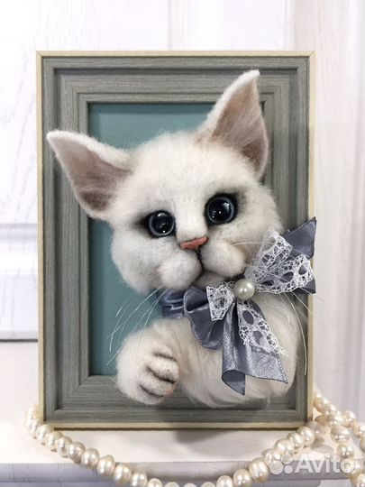Панно котика из шерсти