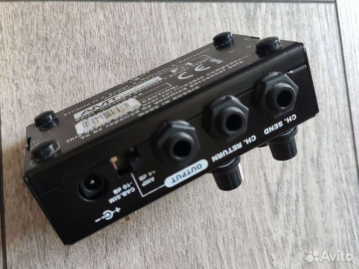 AMT F1 Гитарная педаль преамп