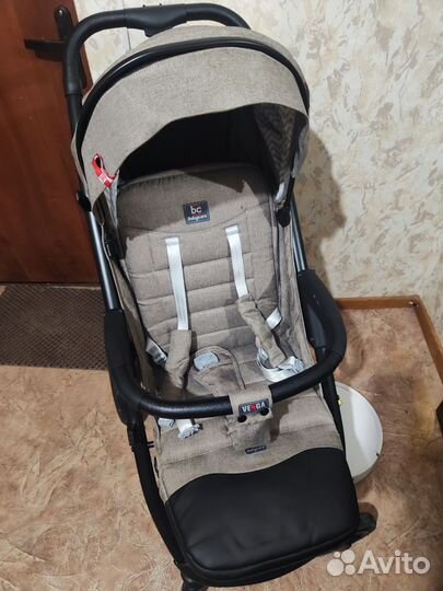 Прогулочная коляска с надувными колесами