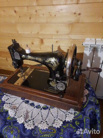 Швейная машина Singer