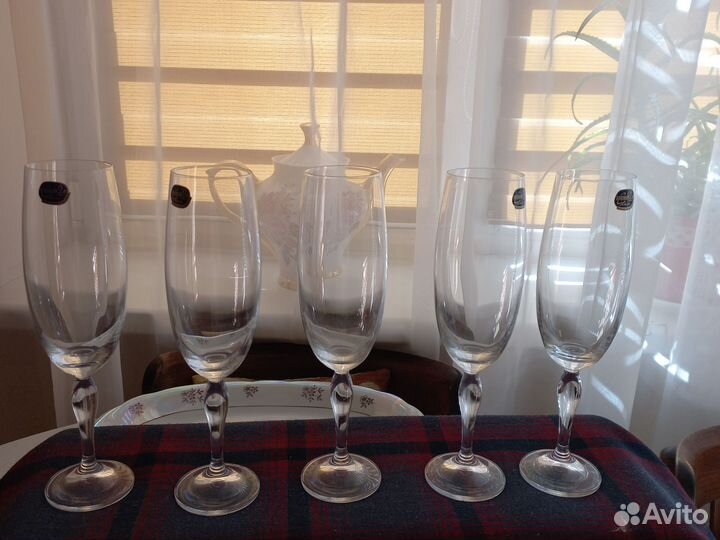 Фужеры для шампанского богемияи бокалы для вина