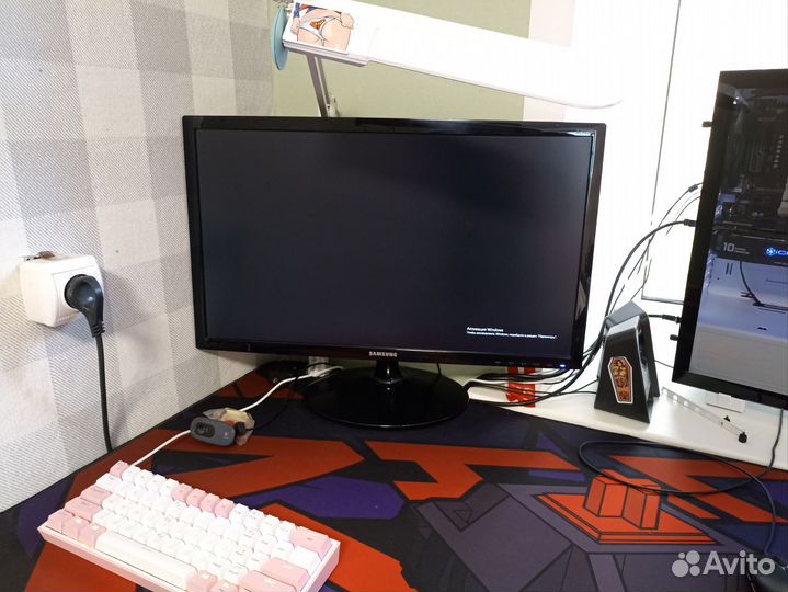 Монитор Samsung (24