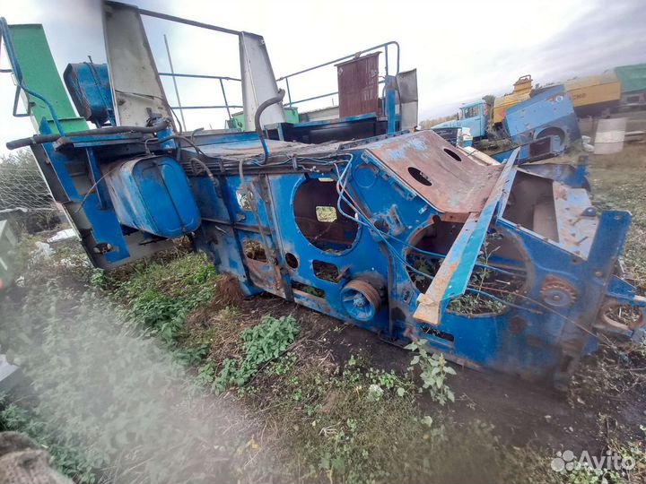 Продаю запчасти от комбайна Енисей 950