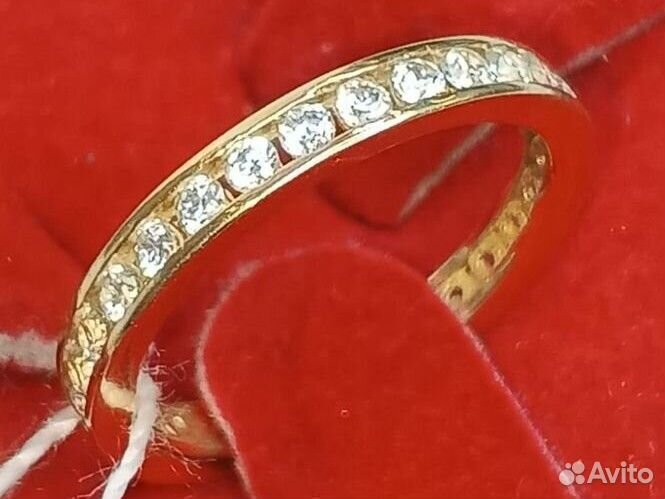 Новое золотое кольцо 585 пробы с фианитами 15,5р