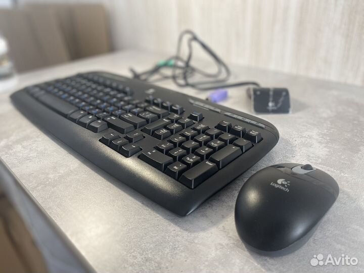 Беспроводная клавиатура и мышь