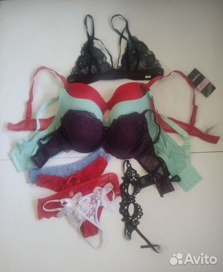 Бюстгальтер 85С Германия стринги маска новые Китай
