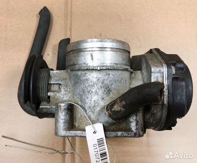 Заслонка дроссельная VW Golf 4 1.6 AKL